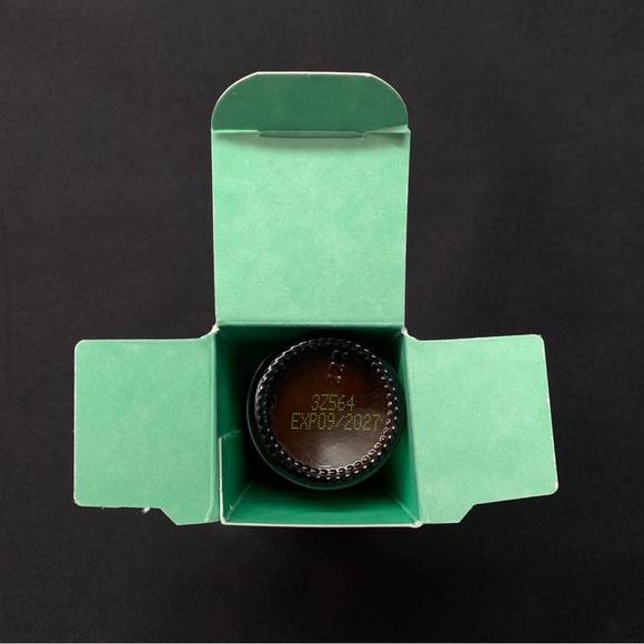 MAD HIPPIE Corrective Peptide Serum w/ Ceramides - Full Size 1.0 oz - Picture 3 of 3